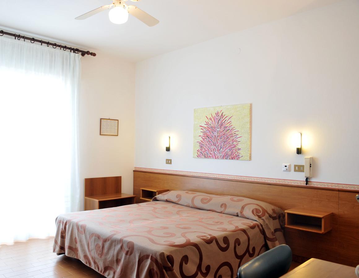 Hotel Helga Caorle Dış mekan fotoğraf